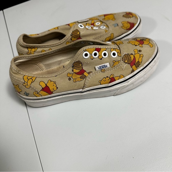 Vans Disney Winnie the pooh sneakers size 5 - Picture 3 of 9